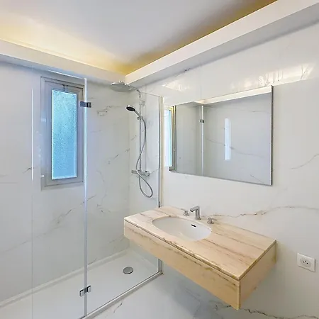 78m2 Terrasse Vue A 50m De La Croisette 公寓 *